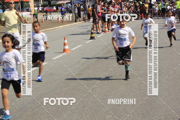 Buy your photos of the eventLaLaLa Night Run e LaLaLa Kids Run on Fotop