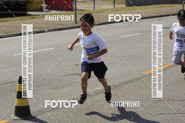 Buy your photos of the eventLaLaLa Night Run e LaLaLa Kids Run on Fotop