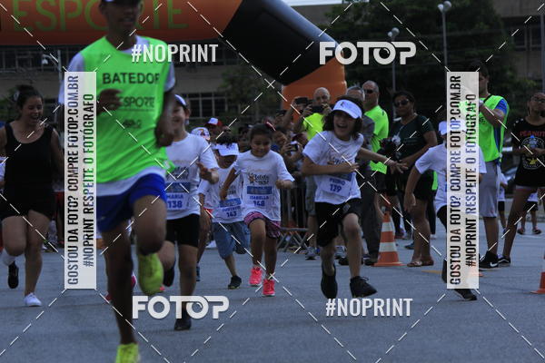 Buy your photos of the eventLaLaLa Night Run e LaLaLa Kids Run on Fotop