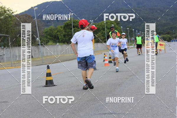 Buy your photos of the eventLaLaLa Night Run e LaLaLa Kids Run on Fotop