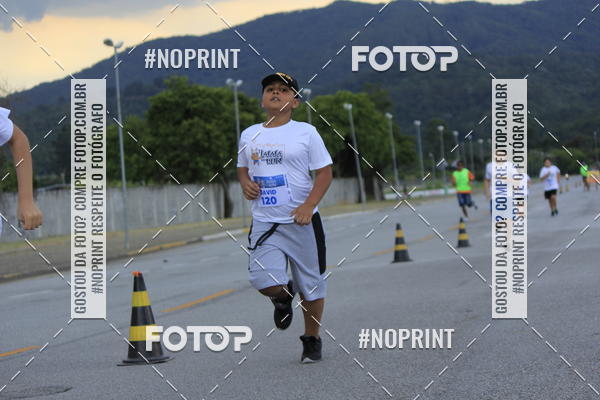 Buy your photos of the eventLaLaLa Night Run e LaLaLa Kids Run on Fotop