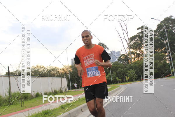 Buy your photos of the eventLaLaLa Night Run e LaLaLa Kids Run on Fotop