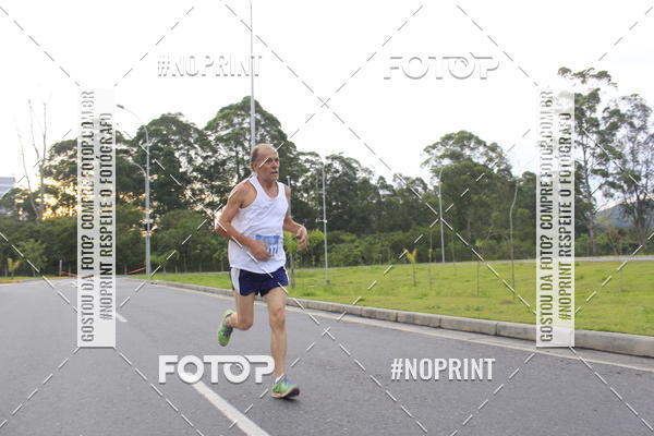 Buy your photos of the eventLaLaLa Night Run e LaLaLa Kids Run on Fotop