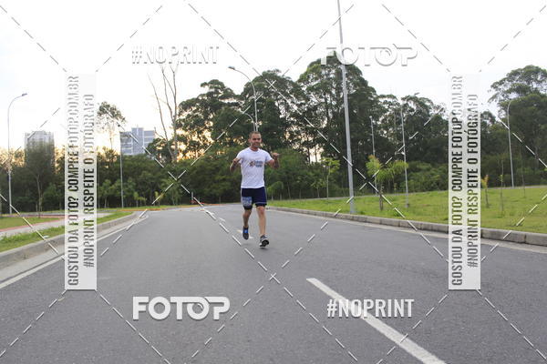 Buy your photos of the eventLaLaLa Night Run e LaLaLa Kids Run on Fotop