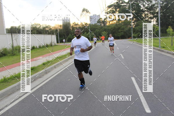 Buy your photos of the eventLaLaLa Night Run e LaLaLa Kids Run on Fotop