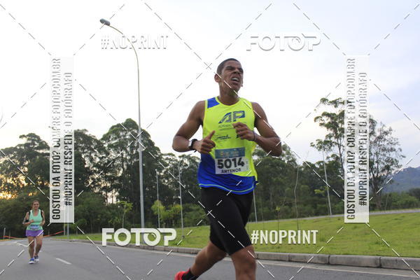 Buy your photos of the eventLaLaLa Night Run e LaLaLa Kids Run on Fotop