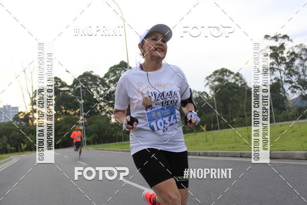 Buy your photos of the eventLaLaLa Night Run e LaLaLa Kids Run on Fotop