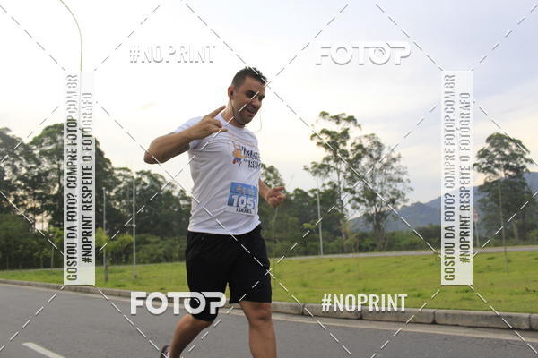 Buy your photos of the eventLaLaLa Night Run e LaLaLa Kids Run on Fotop