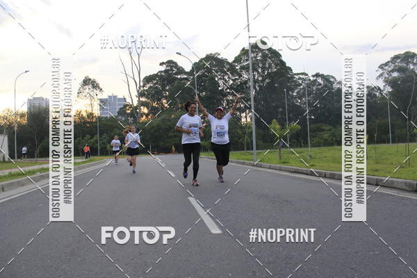 Buy your photos of the eventLaLaLa Night Run e LaLaLa Kids Run on Fotop