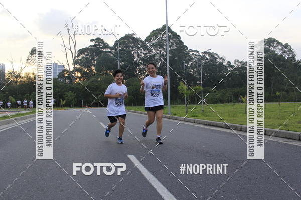 Buy your photos of the eventLaLaLa Night Run e LaLaLa Kids Run on Fotop