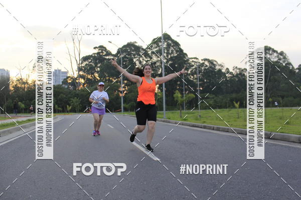 Buy your photos of the eventLaLaLa Night Run e LaLaLa Kids Run on Fotop
