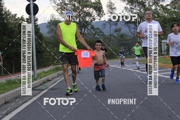 Buy your photos of the eventLaLaLa Night Run e LaLaLa Kids Run on Fotop