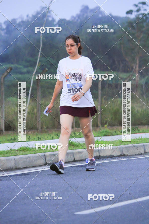 Buy your photos of the eventLaLaLa Night Run e LaLaLa Kids Run on Fotop