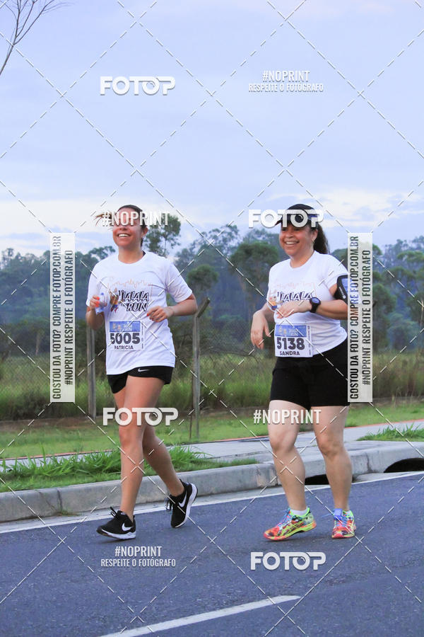 Buy your photos of the eventLaLaLa Night Run e LaLaLa Kids Run on Fotop