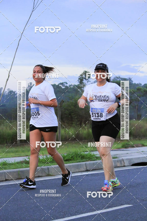 Buy your photos of the eventLaLaLa Night Run e LaLaLa Kids Run on Fotop