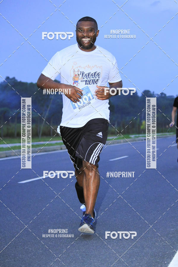 Buy your photos of the eventLaLaLa Night Run e LaLaLa Kids Run on Fotop