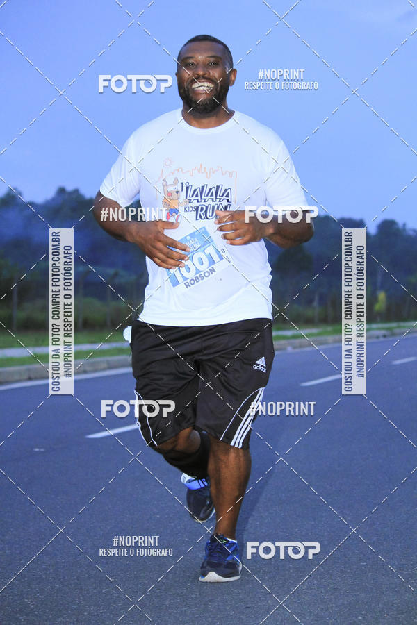 Buy your photos of the eventLaLaLa Night Run e LaLaLa Kids Run on Fotop