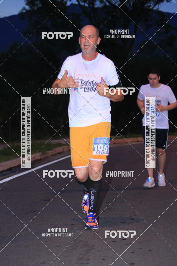 Buy your photos of the eventLaLaLa Night Run e LaLaLa Kids Run on Fotop