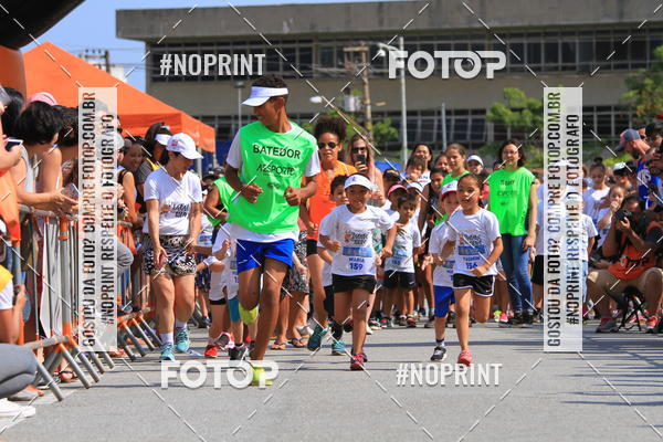 Buy your photos of the eventLaLaLa Night Run e LaLaLa Kids Run on Fotop