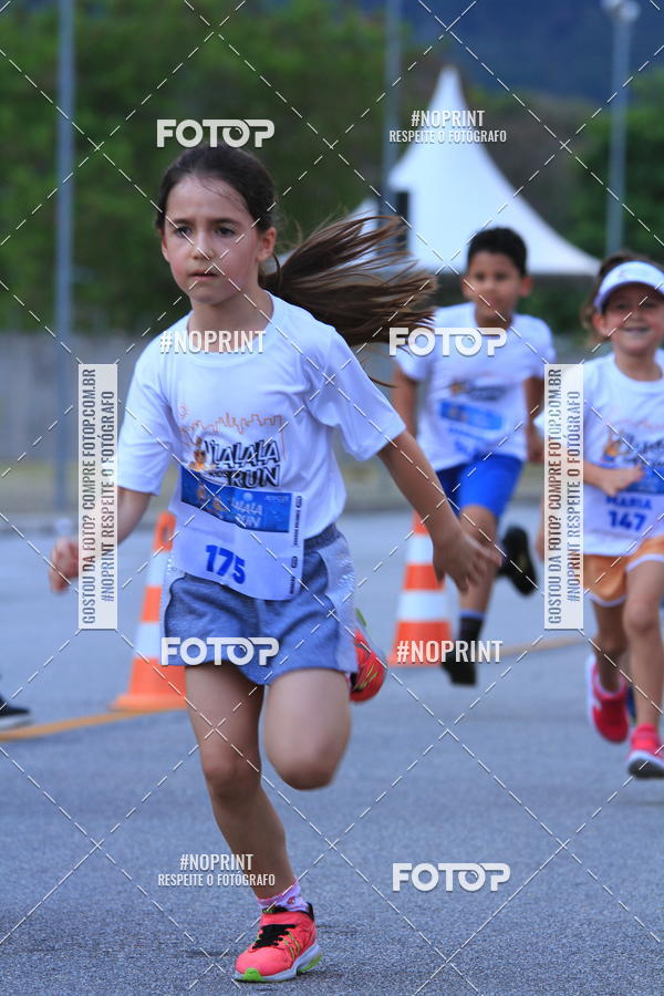 Buy your photos of the eventLaLaLa Night Run e LaLaLa Kids Run on Fotop