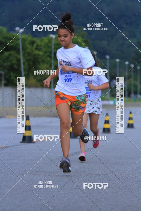 Buy your photos of the eventLaLaLa Night Run e LaLaLa Kids Run on Fotop