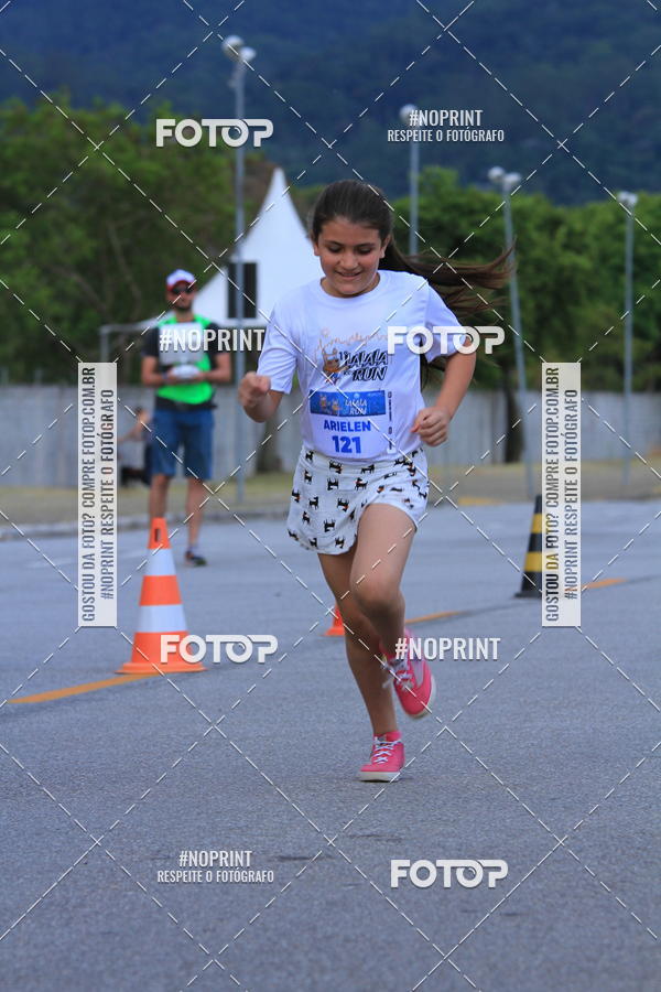 Buy your photos of the eventLaLaLa Night Run e LaLaLa Kids Run on Fotop