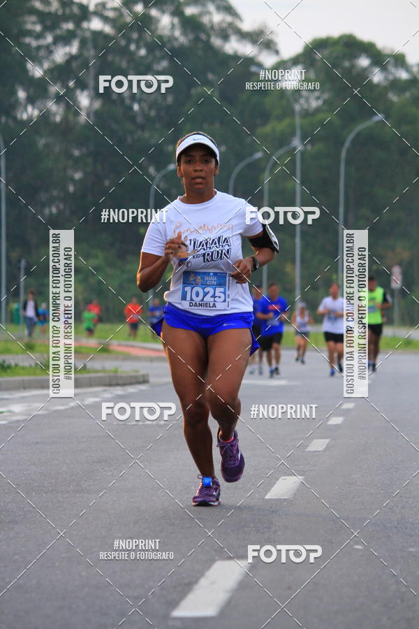 Buy your photos of the eventLaLaLa Night Run e LaLaLa Kids Run on Fotop