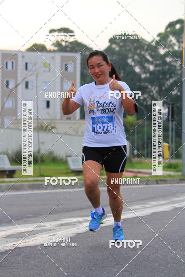 Buy your photos of the eventLaLaLa Night Run e LaLaLa Kids Run on Fotop