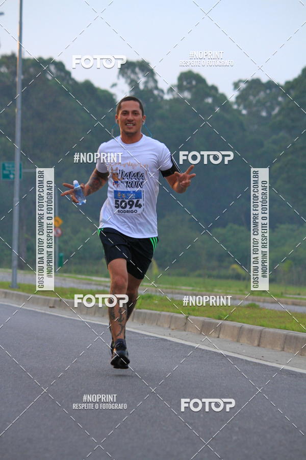 Buy your photos of the eventLaLaLa Night Run e LaLaLa Kids Run on Fotop