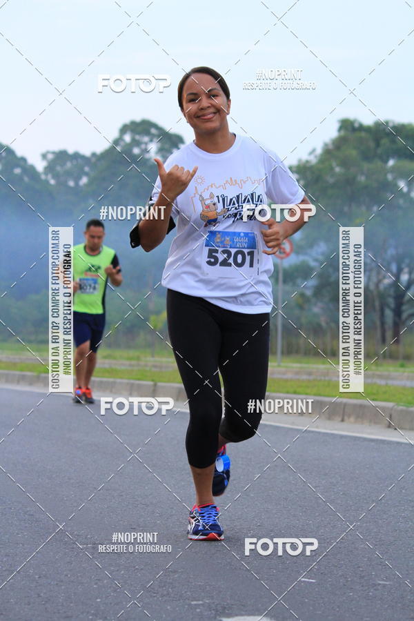 Buy your photos of the eventLaLaLa Night Run e LaLaLa Kids Run on Fotop