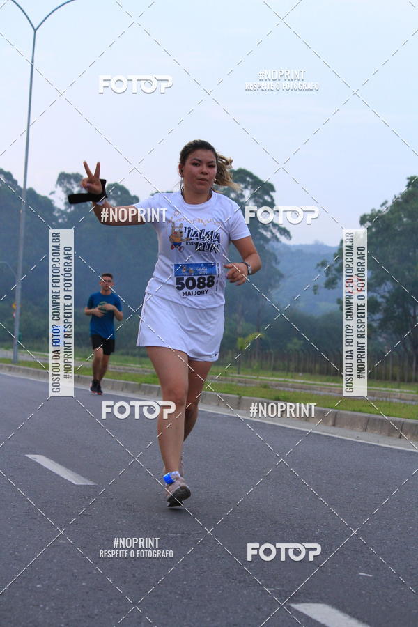 Buy your photos of the eventLaLaLa Night Run e LaLaLa Kids Run on Fotop