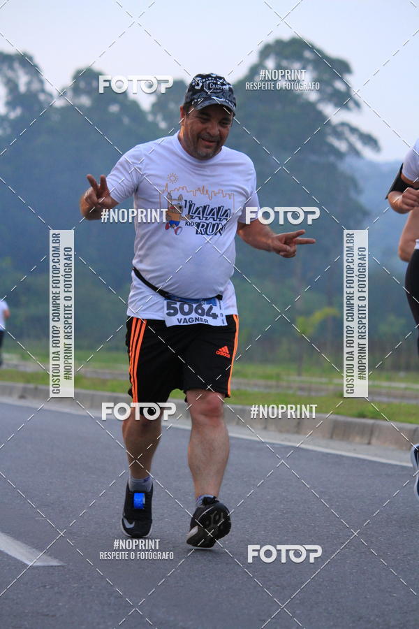 Buy your photos of the eventLaLaLa Night Run e LaLaLa Kids Run on Fotop