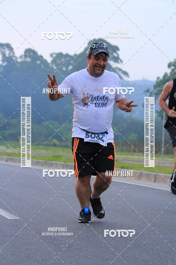 Buy your photos of the eventLaLaLa Night Run e LaLaLa Kids Run on Fotop