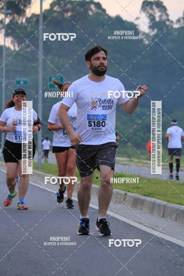 Buy your photos of the eventLaLaLa Night Run e LaLaLa Kids Run on Fotop