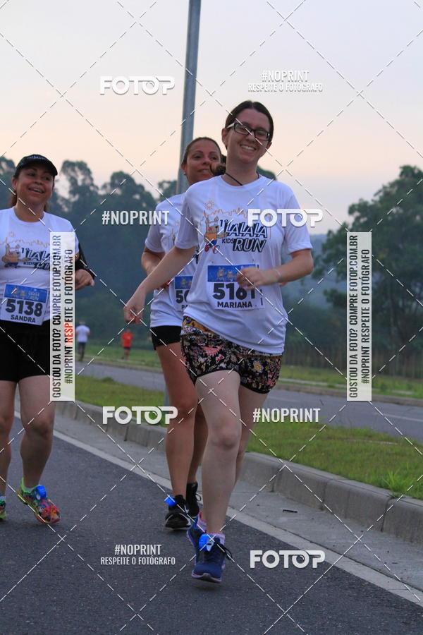 Buy your photos of the eventLaLaLa Night Run e LaLaLa Kids Run on Fotop