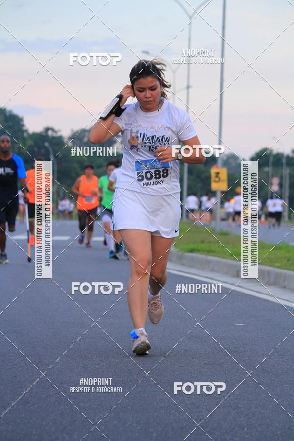 Buy your photos of the eventLaLaLa Night Run e LaLaLa Kids Run on Fotop