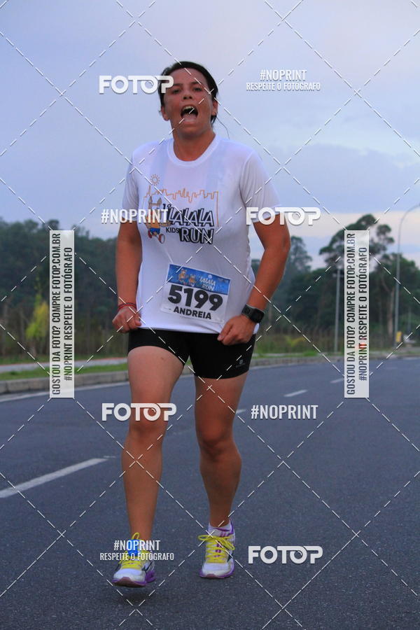 Buy your photos of the eventLaLaLa Night Run e LaLaLa Kids Run on Fotop