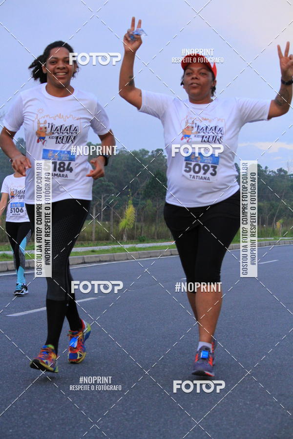 Buy your photos of the eventLaLaLa Night Run e LaLaLa Kids Run on Fotop