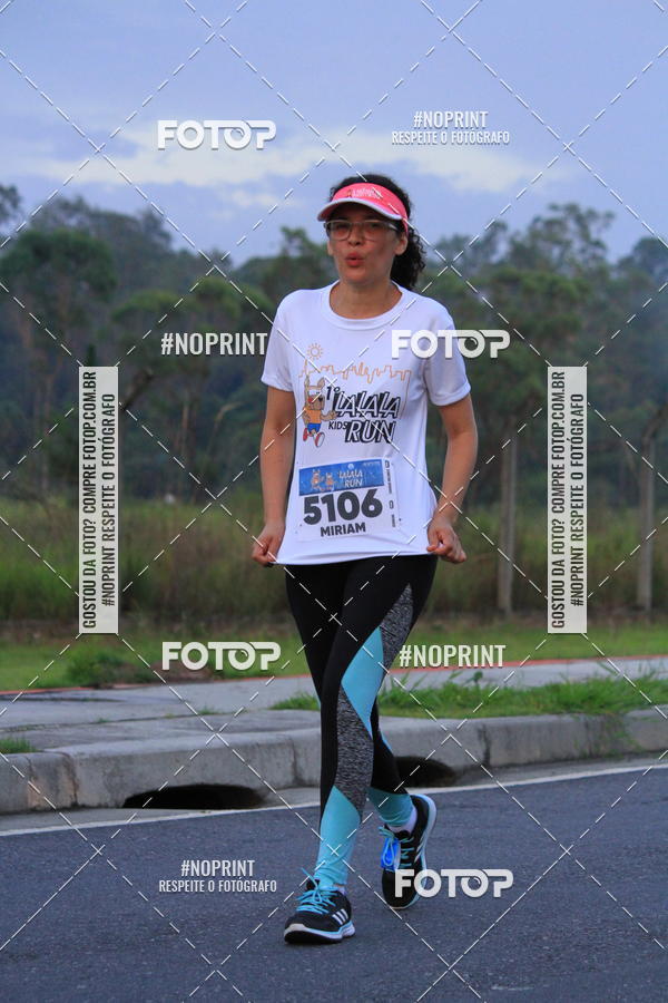 Buy your photos of the eventLaLaLa Night Run e LaLaLa Kids Run on Fotop