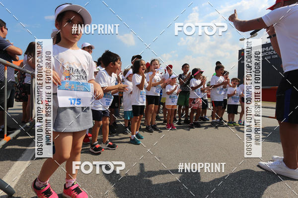 Buy your photos of the eventLaLaLa Night Run e LaLaLa Kids Run on Fotop