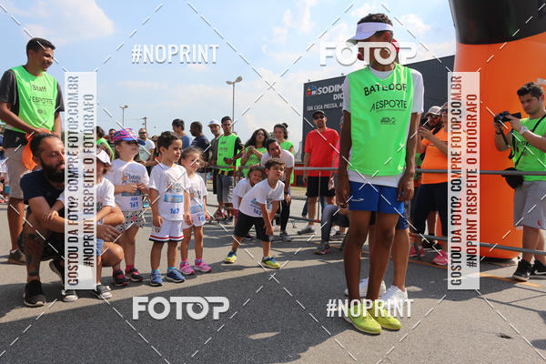 Buy your photos of the eventLaLaLa Night Run e LaLaLa Kids Run on Fotop