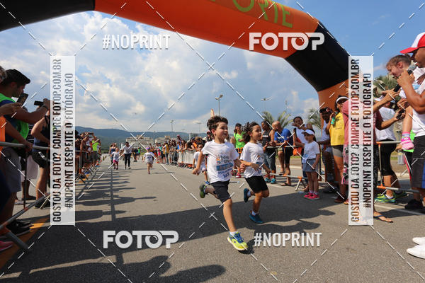 Buy your photos of the eventLaLaLa Night Run e LaLaLa Kids Run on Fotop