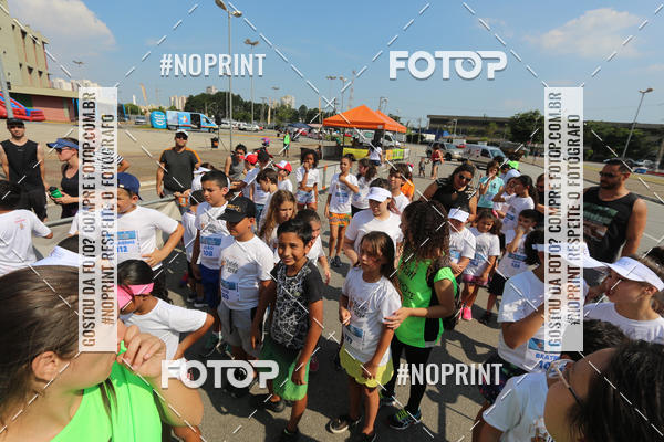 Buy your photos of the eventLaLaLa Night Run e LaLaLa Kids Run on Fotop