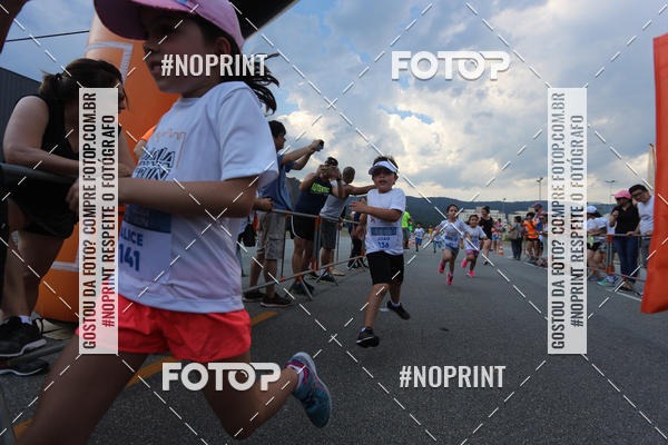 Buy your photos of the eventLaLaLa Night Run e LaLaLa Kids Run on Fotop