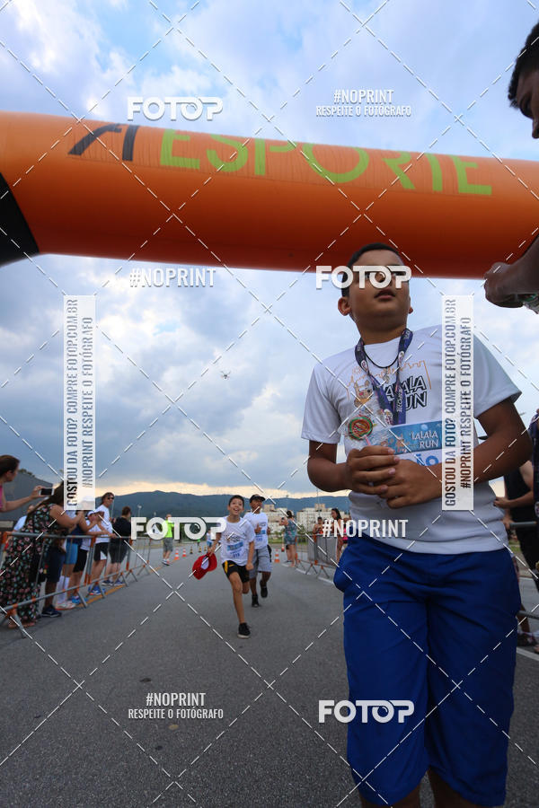 Buy your photos of the eventLaLaLa Night Run e LaLaLa Kids Run on Fotop