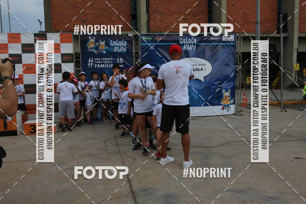 Buy your photos of the eventLaLaLa Night Run e LaLaLa Kids Run on Fotop