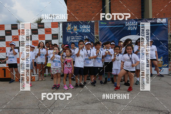 Buy your photos of the eventLaLaLa Night Run e LaLaLa Kids Run on Fotop