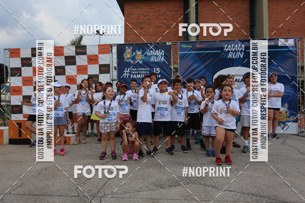 Buy your photos of the eventLaLaLa Night Run e LaLaLa Kids Run on Fotop