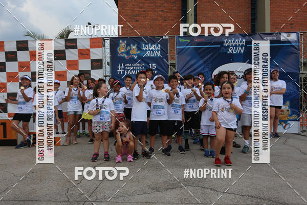 Buy your photos of the eventLaLaLa Night Run e LaLaLa Kids Run on Fotop