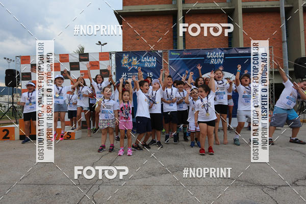 Buy your photos of the eventLaLaLa Night Run e LaLaLa Kids Run on Fotop